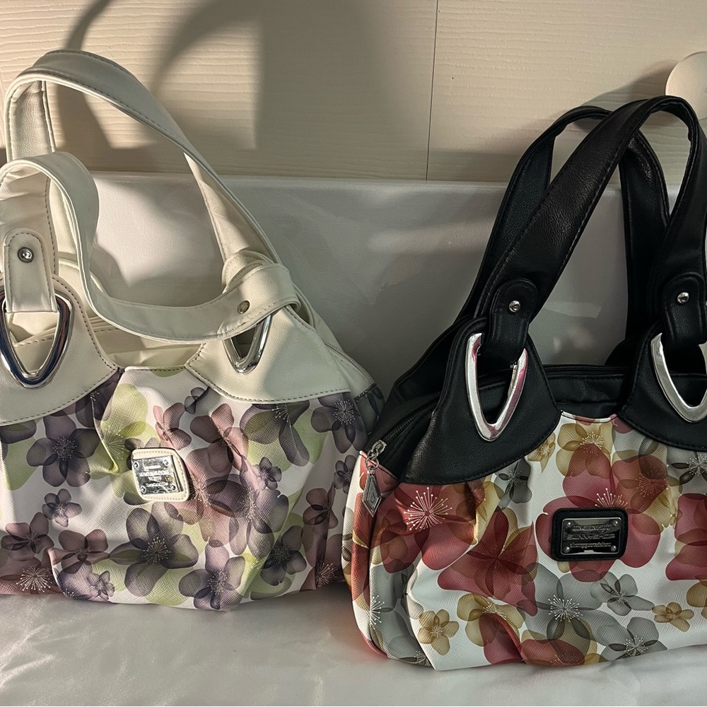 Bundle of 2 Jingpinpiju Hand Bags - Floral in Black & White + Multi Color Blossm